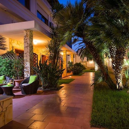 Birkin Apartments Кальярі Екстер'єр фото